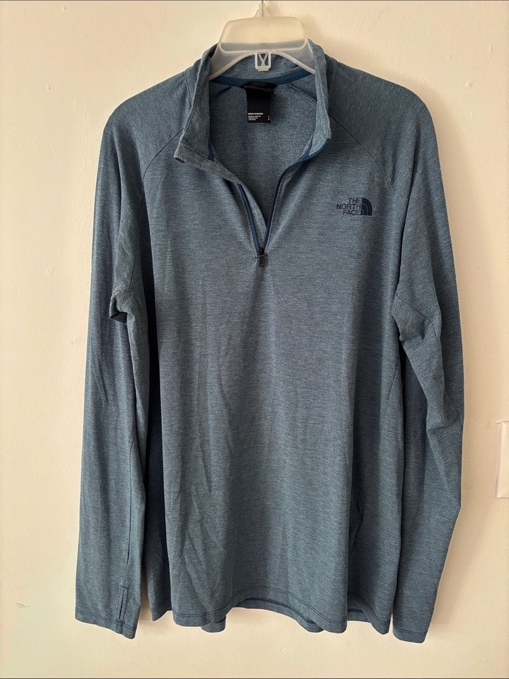 The North Face Men's Wander 1/4 Zip Performance Pullover in blue heather Large